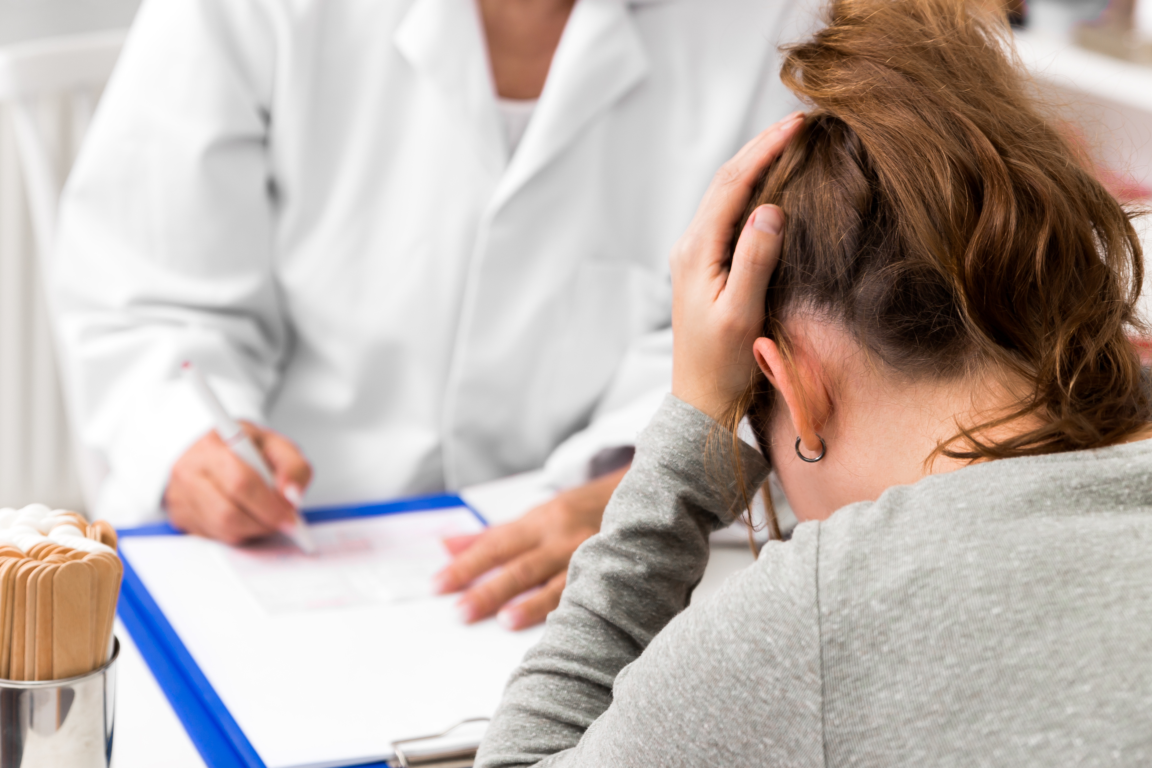 Quel rapport entre le syndrome de stress post-traumatique (SSPT) et la ménopause précoce ? (Visuel Adobe Stock 249986725)