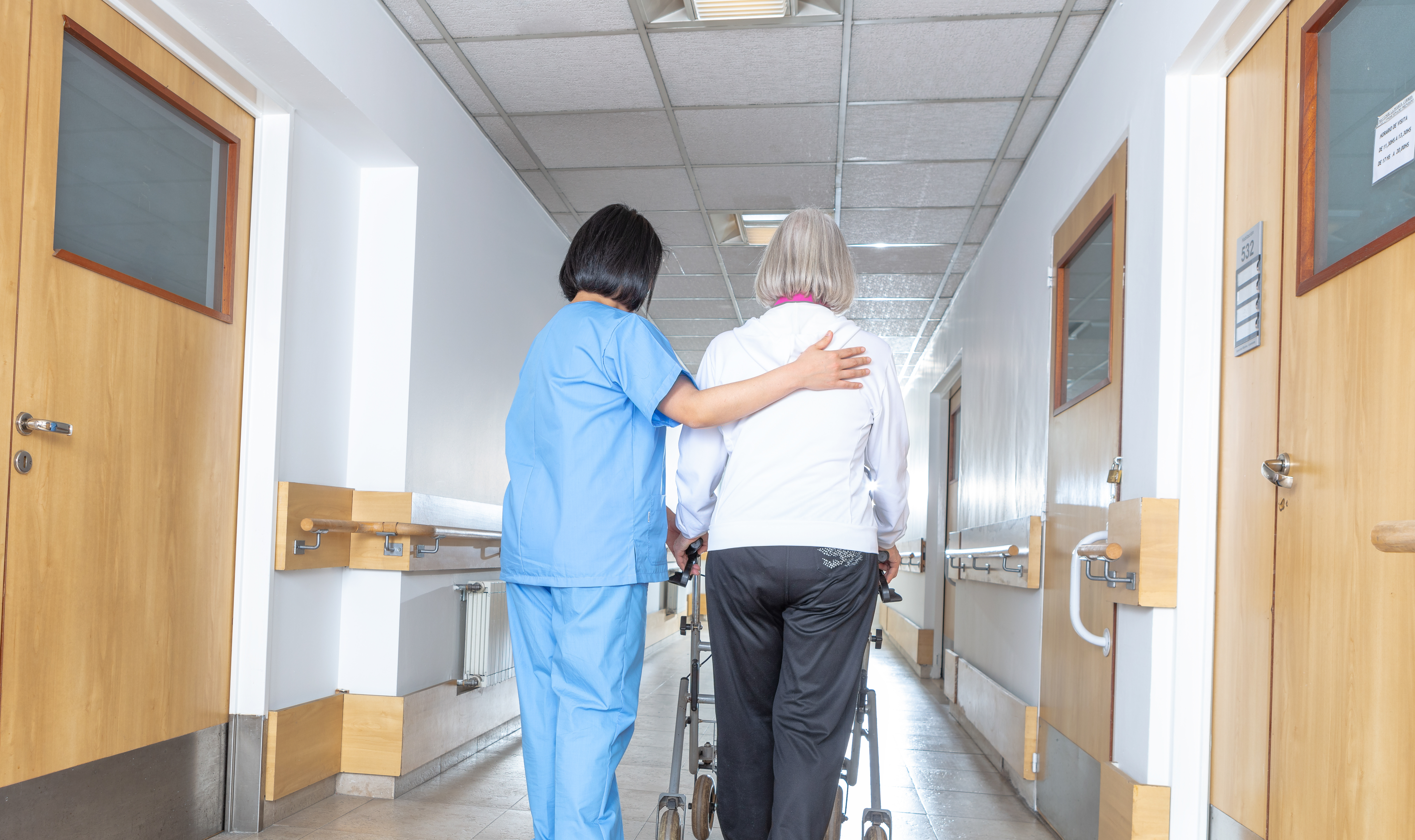 Le fonctionnement du système de l'oreille interne prédit fortement le risque de chute chez les personnes atteintes de la maladie d'Alzheimer (Visuel Fotolia)