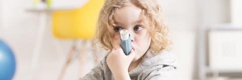Le tabagisme paternel induit l'asthme chez les enfants via des modifications apportées aux gènes immunitaires