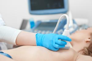 L'étude adresse un message simple aux médecins « de la santé de la Femme » : prêter attention à la fois au syndrome métabolique et au contrôle du poids (Visuel Adobe Stock 159472891).  