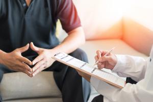 Les consultations en santé mentale ont augmenté de 27 % au cours de la première année de la pandémie (Visuel Adobe Stock 216513422)