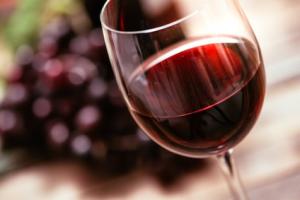 « Dans le vin, il y a la santé : De faibles niveaux d'alcool sont bons pour le cerveau »